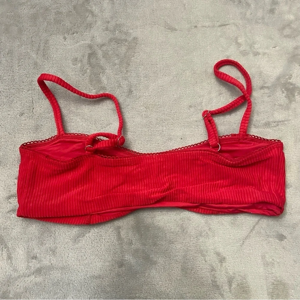 New! Frankie’s Bikinis Cleo Ribbed Bikini Top Red 10713